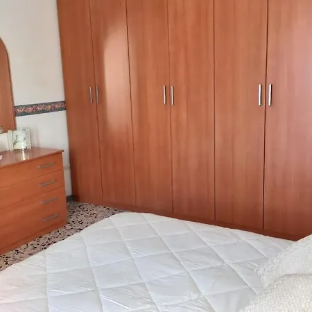Lg House